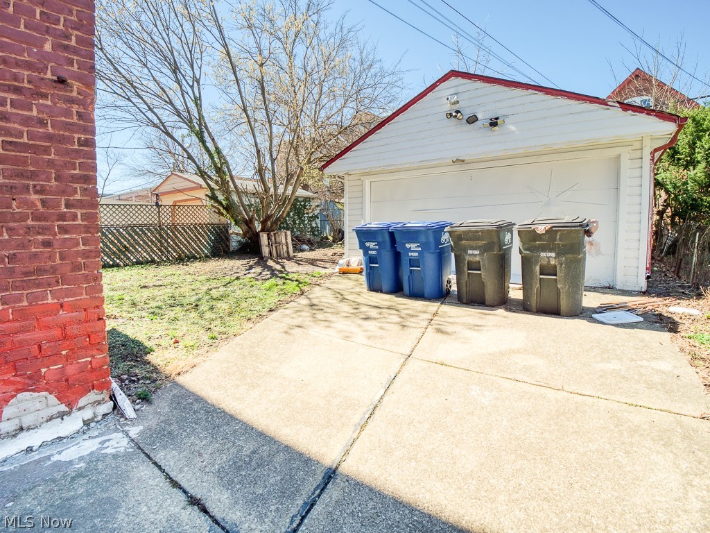 1622 Winchester Avenue Lakewood OH 44107