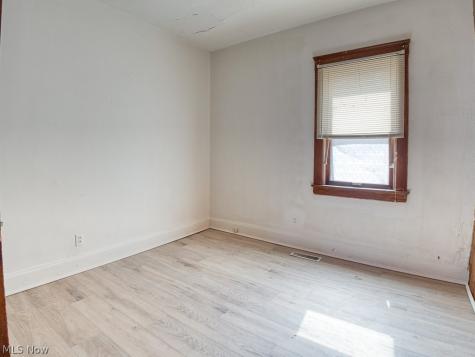 1622 Winchester Avenue Lakewood OH 44107