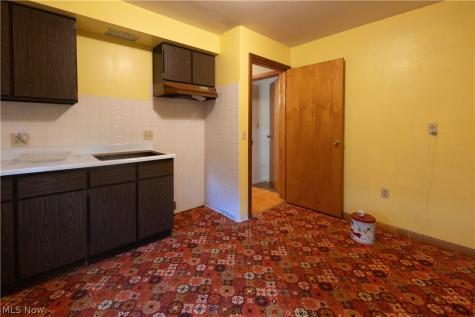 608 Peffer Street Niles OH 44446