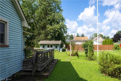 608 Peffer Street Niles OH 44446