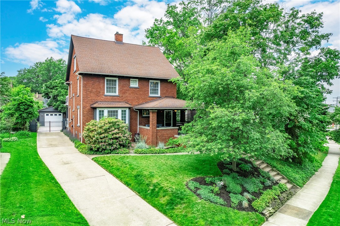 1450 Waterbury Road Lakewood OH 44107