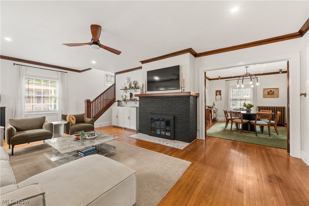 1450 Waterbury Road Lakewood OH 44107