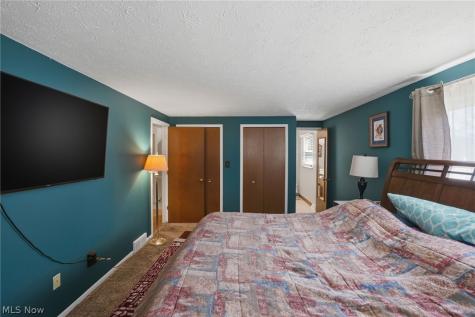 1876 Laurel Drive Twinsburg OH 44087