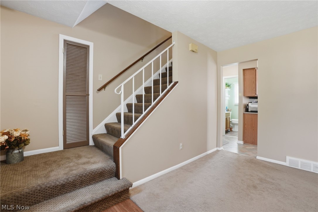 1876 Laurel Drive Twinsburg OH 44087