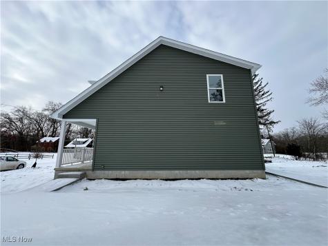966 Bonnie Brae Avenue Youngstown OH 44511