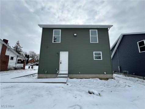 966 Bonnie Brae Avenue Youngstown OH 44511