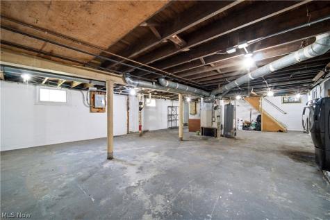 4090 E 80th Street Cleveland OH 44105