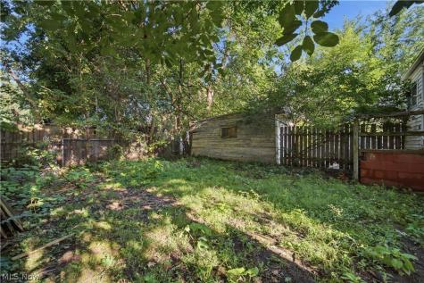 4090 E 80th Street Cleveland OH 44105