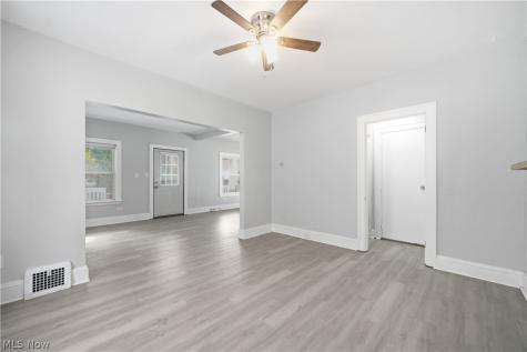 4090 E 80th Street Cleveland OH 44105