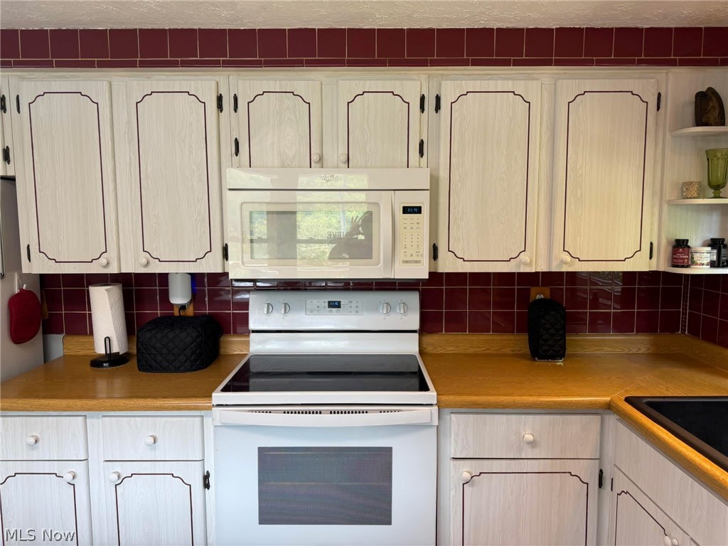 132 Valley Drive Richmond OH 43944