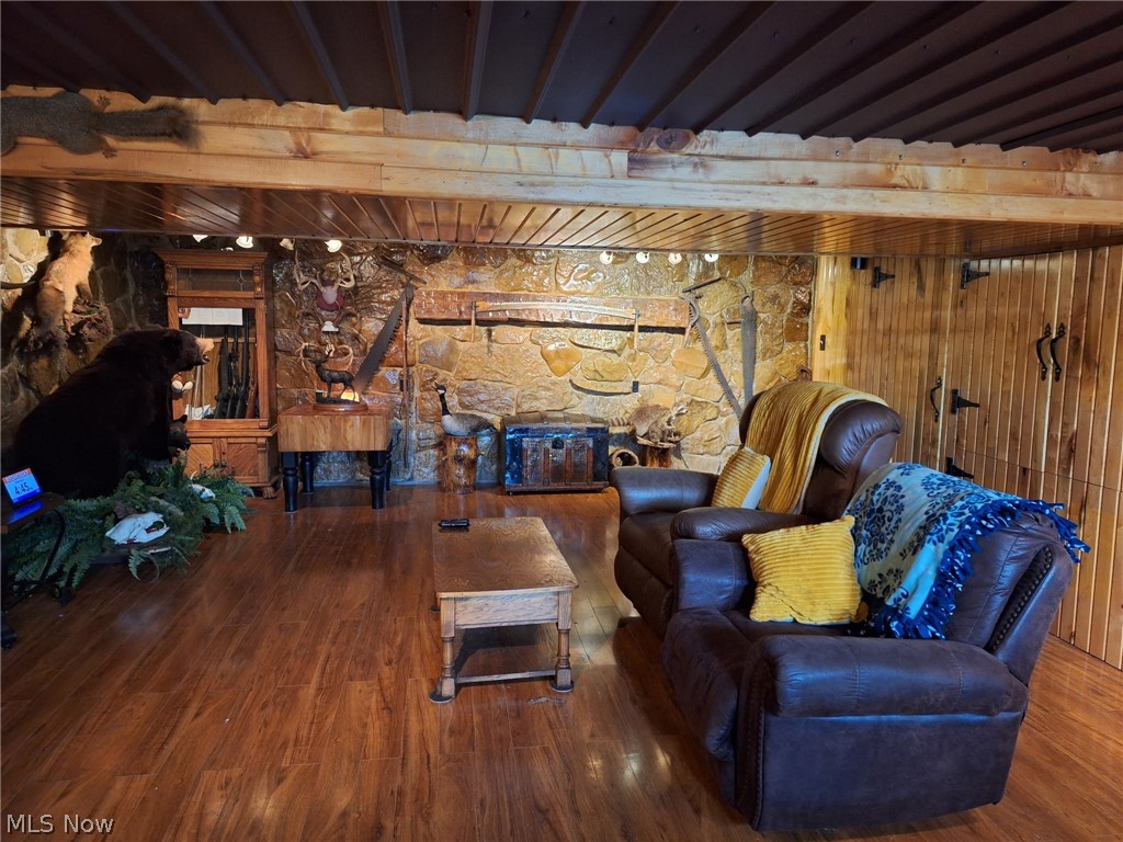 132 Valley Drive Richmond OH 43944