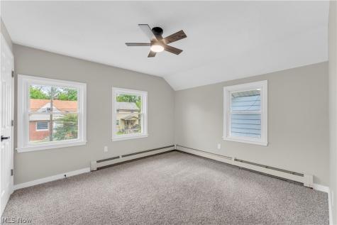 9518 Nelson Avenue Cleveland OH 44105