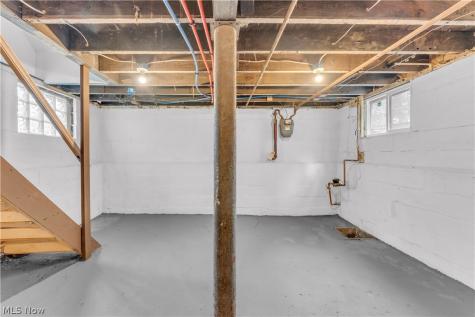 9518 Nelson Avenue Cleveland OH 44105