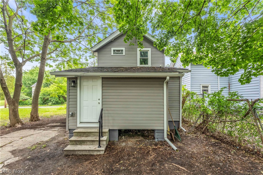 9518 Nelson Avenue Cleveland OH 44105