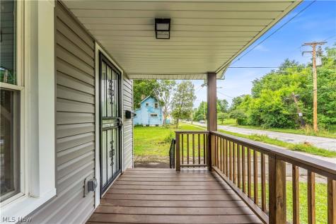 9518 Nelson Avenue Cleveland OH 44105