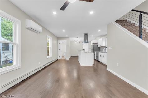 9518 Nelson Avenue Cleveland OH 44105