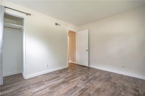 1151 Ruth Avenue Cuyahoga Falls OH 44221