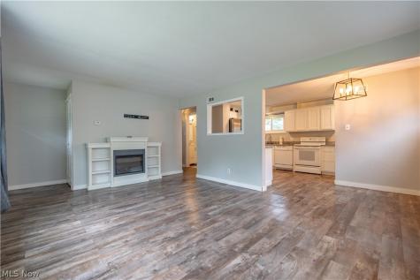 1151 Ruth Avenue Cuyahoga Falls OH 44221