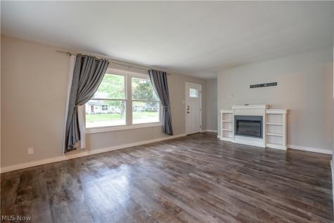 1151 Ruth Avenue Cuyahoga Falls OH 44221