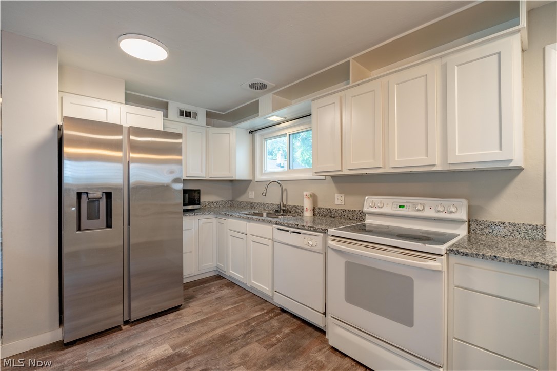 1151 Ruth Avenue Cuyahoga Falls OH 44221