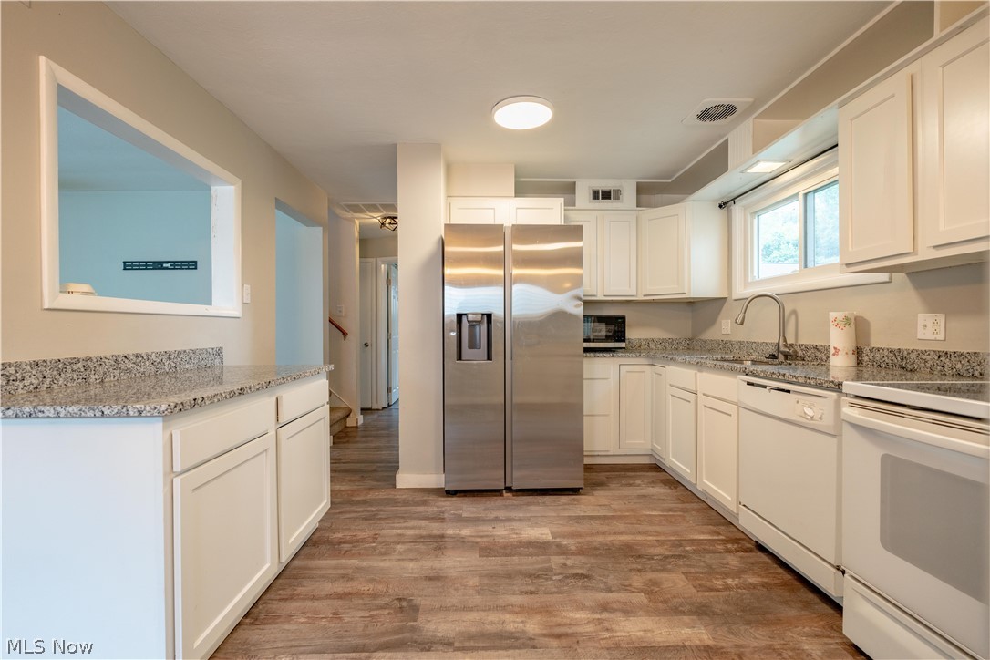 1151 Ruth Avenue Cuyahoga Falls OH 44221