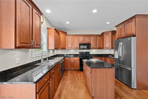 5158 Merrit Drive Sagamore Hills OH 44067