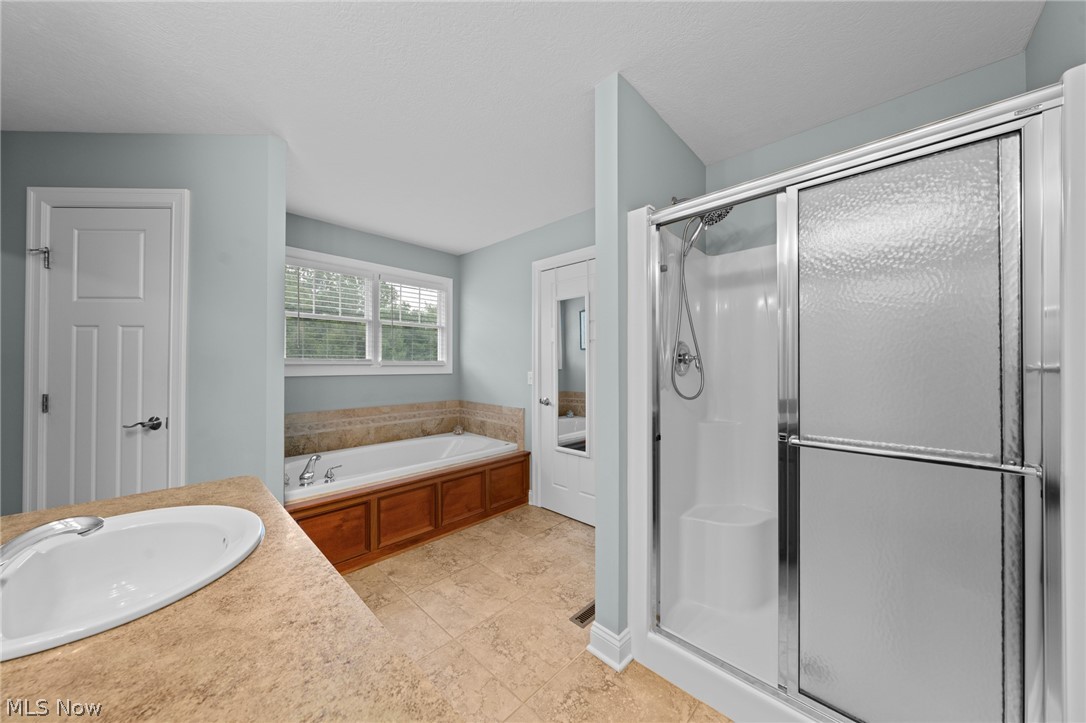 5158 Merrit Drive Sagamore Hills OH 44067