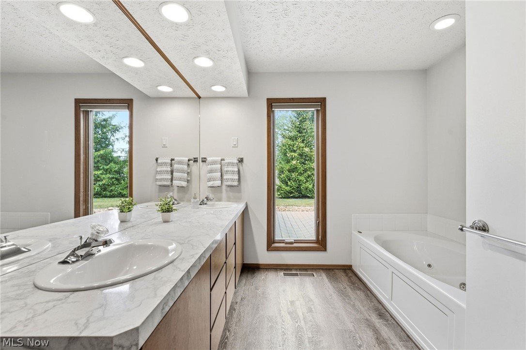 32672 Heron Circle North Ridgeville OH 44039