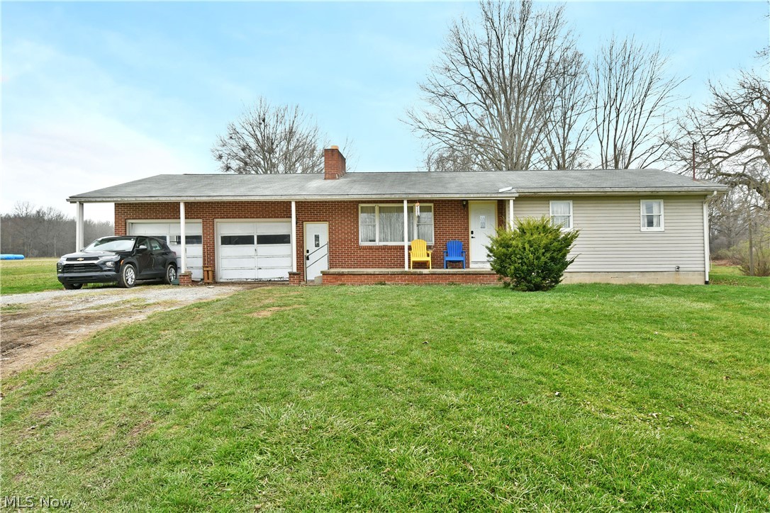 6111 Thompson Clark Road Bristolville OH 44402