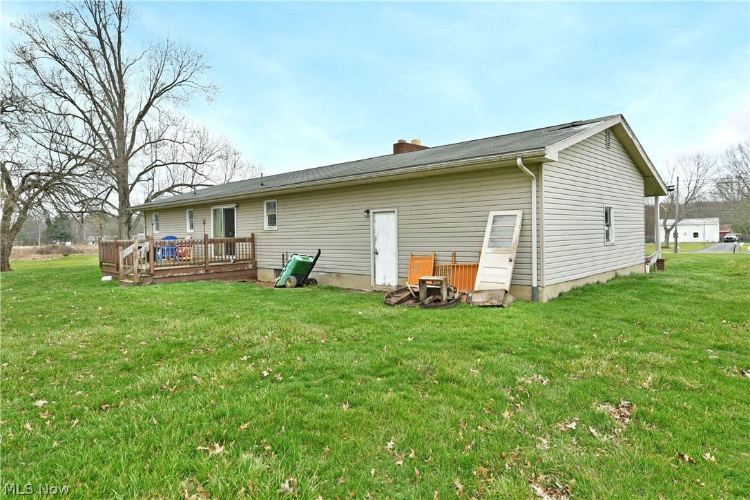 6111 Thompson Clark Road Bristolville OH 44402