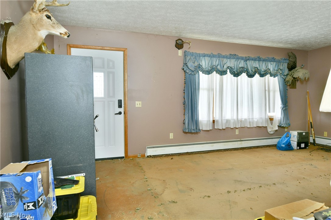 6111 Thompson Clark Road Bristolville OH 44402