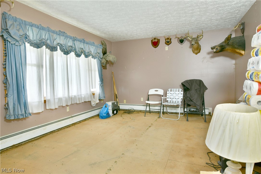 6111 Thompson Clark Road Bristolville OH 44402