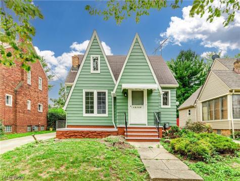 18104 Hiller Avenue Cleveland OH 44119