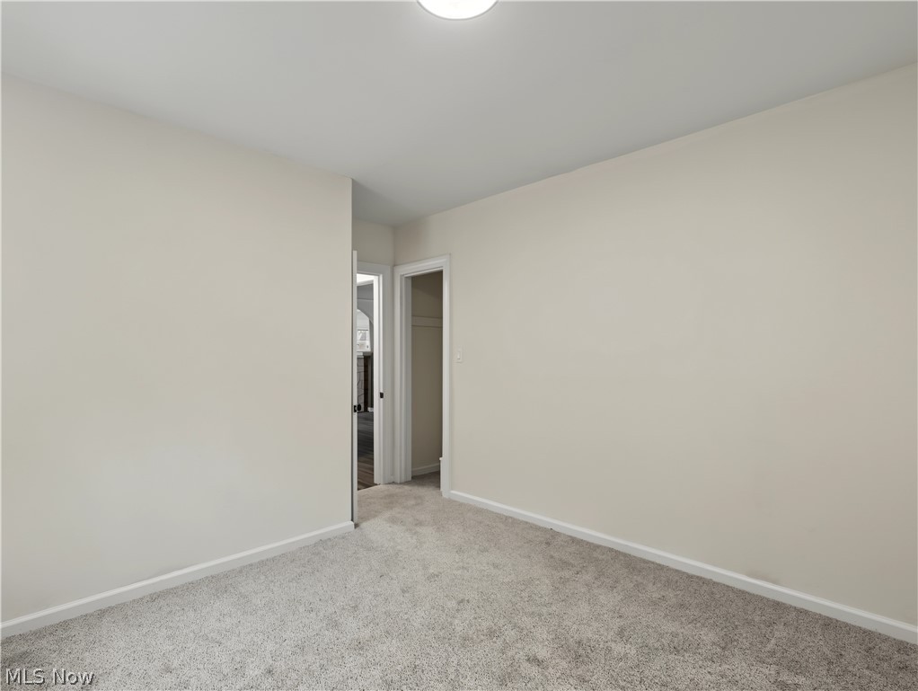 18104 Hiller Avenue Cleveland OH 44119