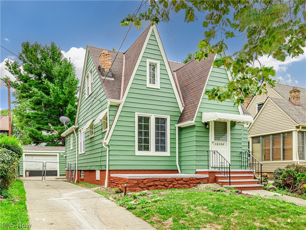 18104 Hiller Avenue Cleveland OH 44119