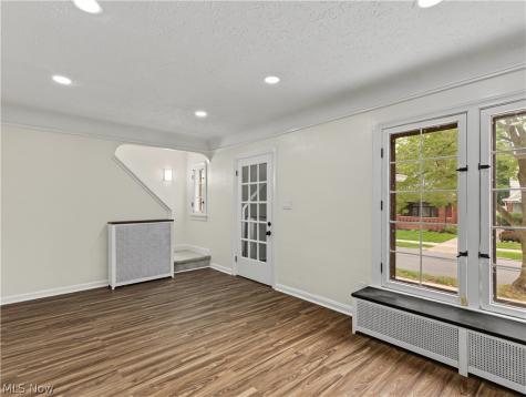 18104 Hiller Avenue Cleveland OH 44119
