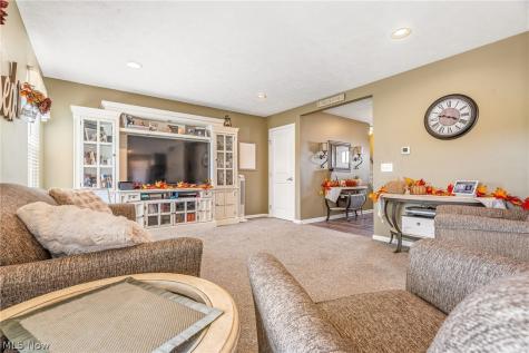 7230 Crusader Street SW Massillon OH 44646