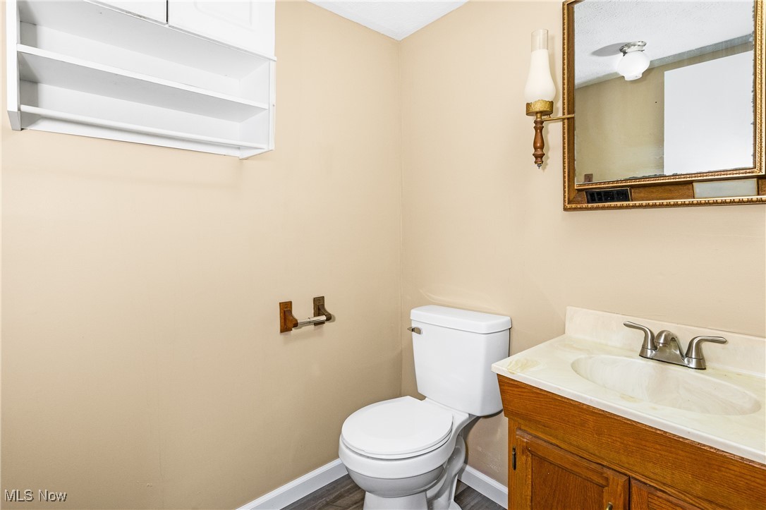 7529 State Line Burghill OH 44404