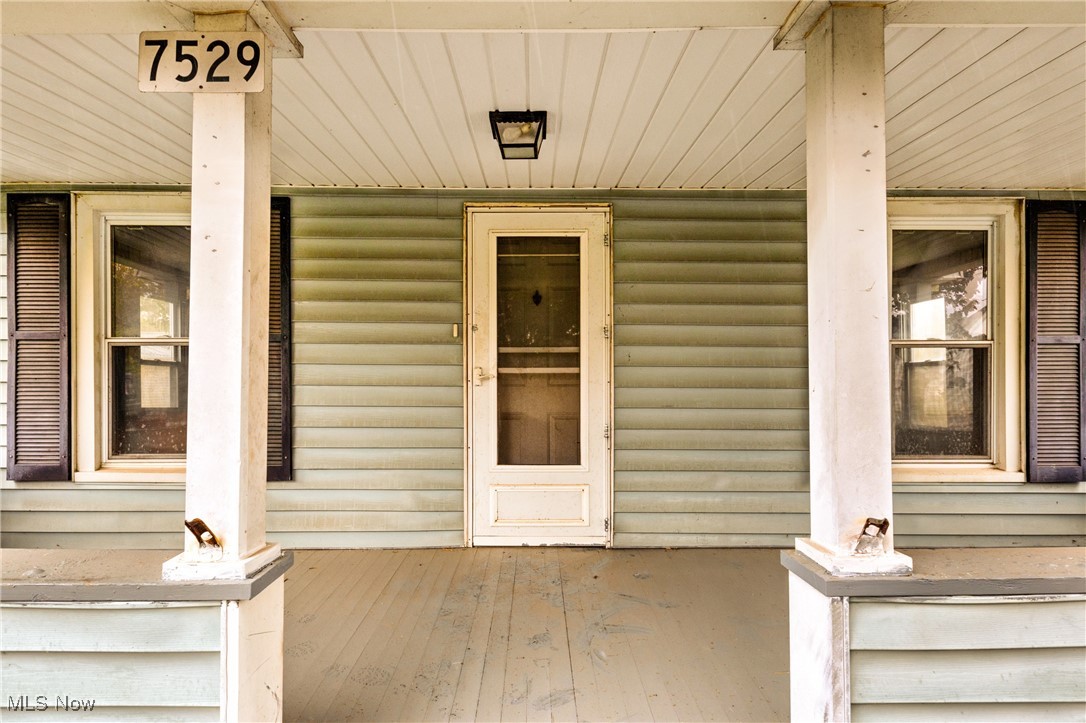 7529 State Line Burghill OH 44404