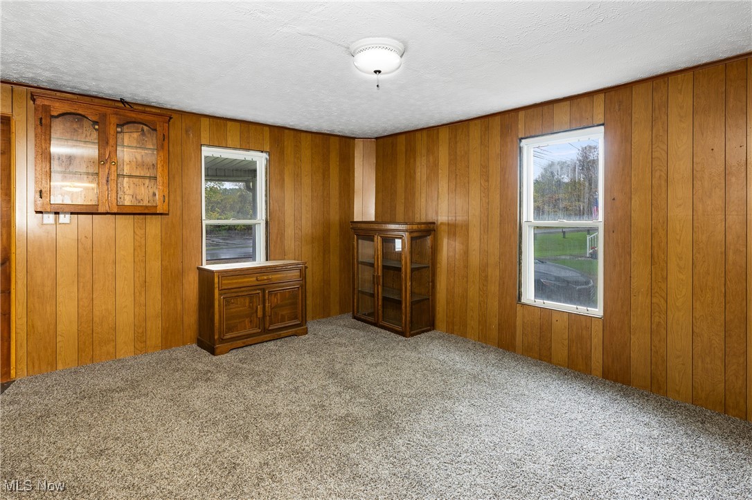 7529 State Line Burghill OH 44404