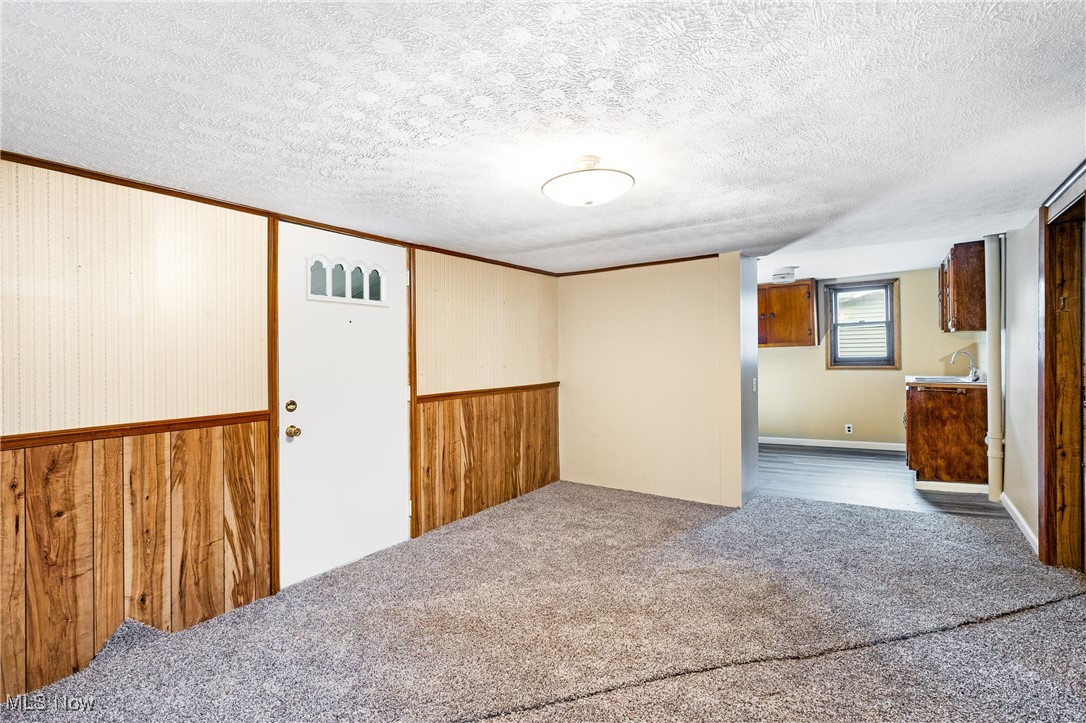7529 State Line Burghill OH 44404