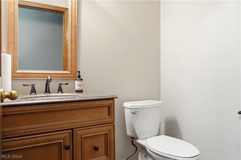 10490 Maryland Street Aurora OH 44202