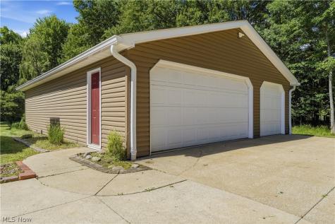 10490 Maryland Street Aurora OH 44202