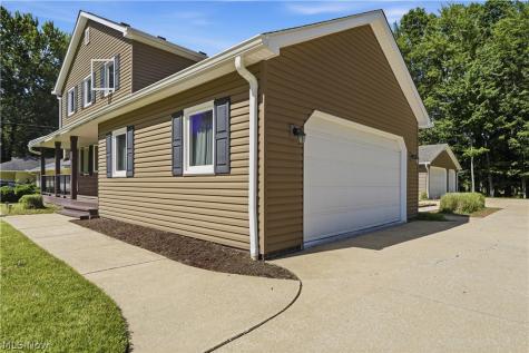 10490 Maryland Street Aurora OH 44202