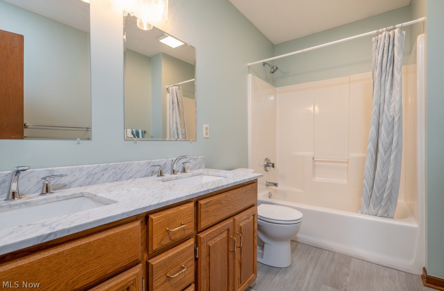108 E 14th Street Dover OH 44622