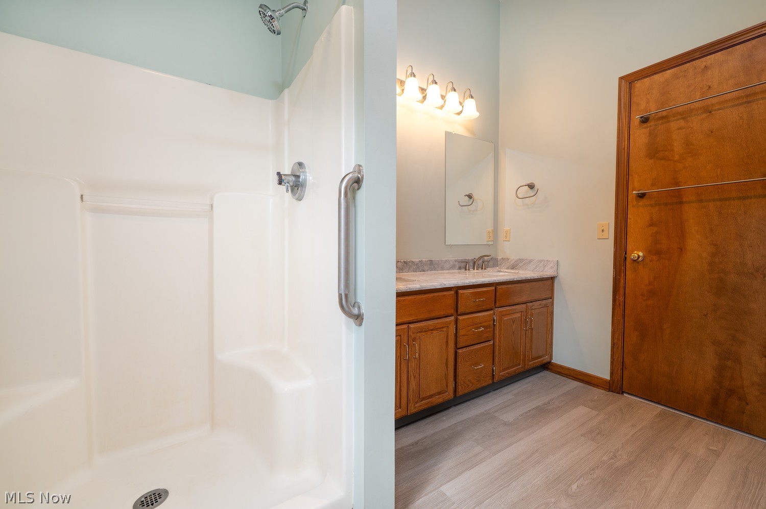 108 E 14th Street Dover OH 44622