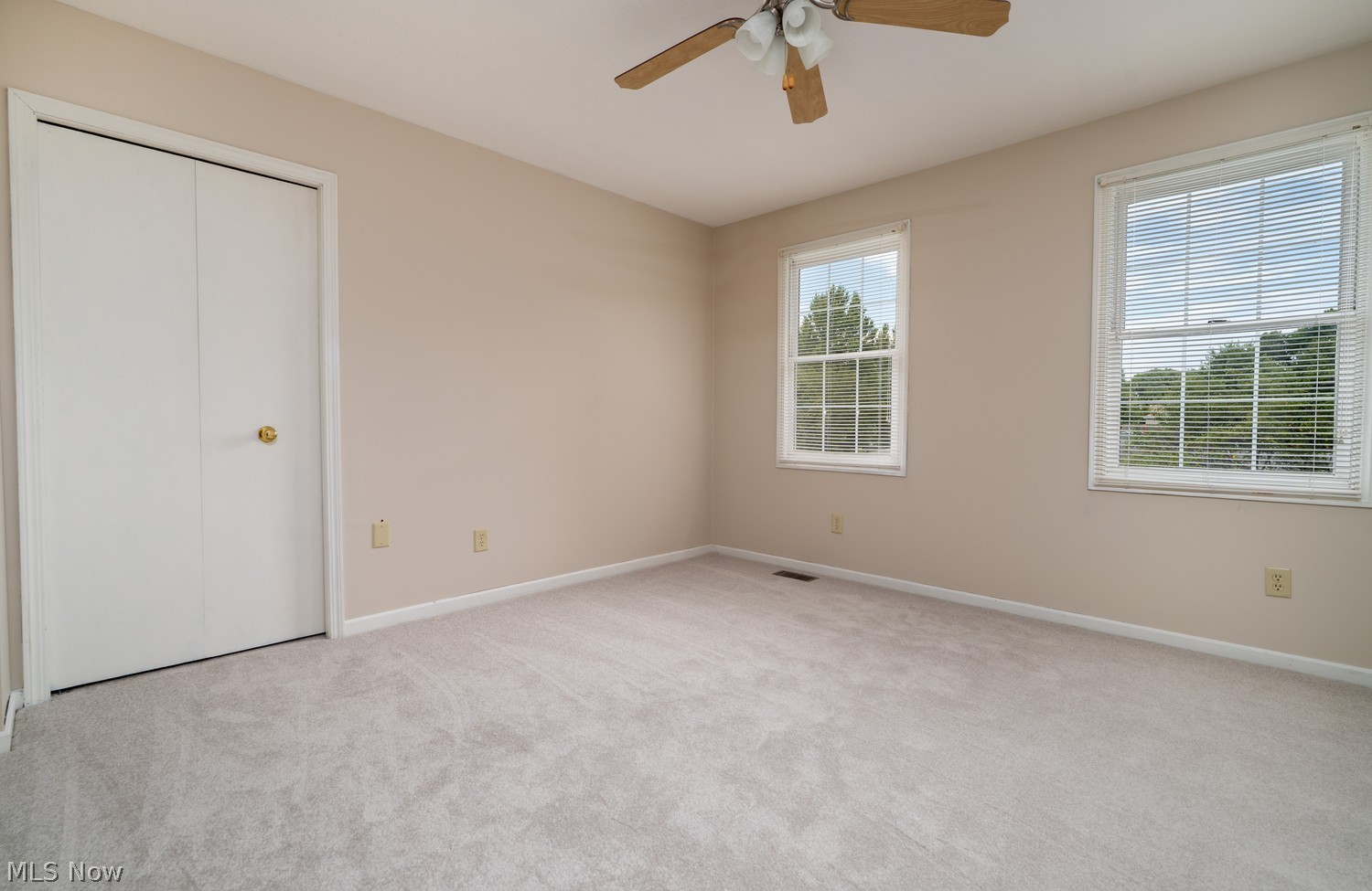 108 E 14th Street Dover OH 44622