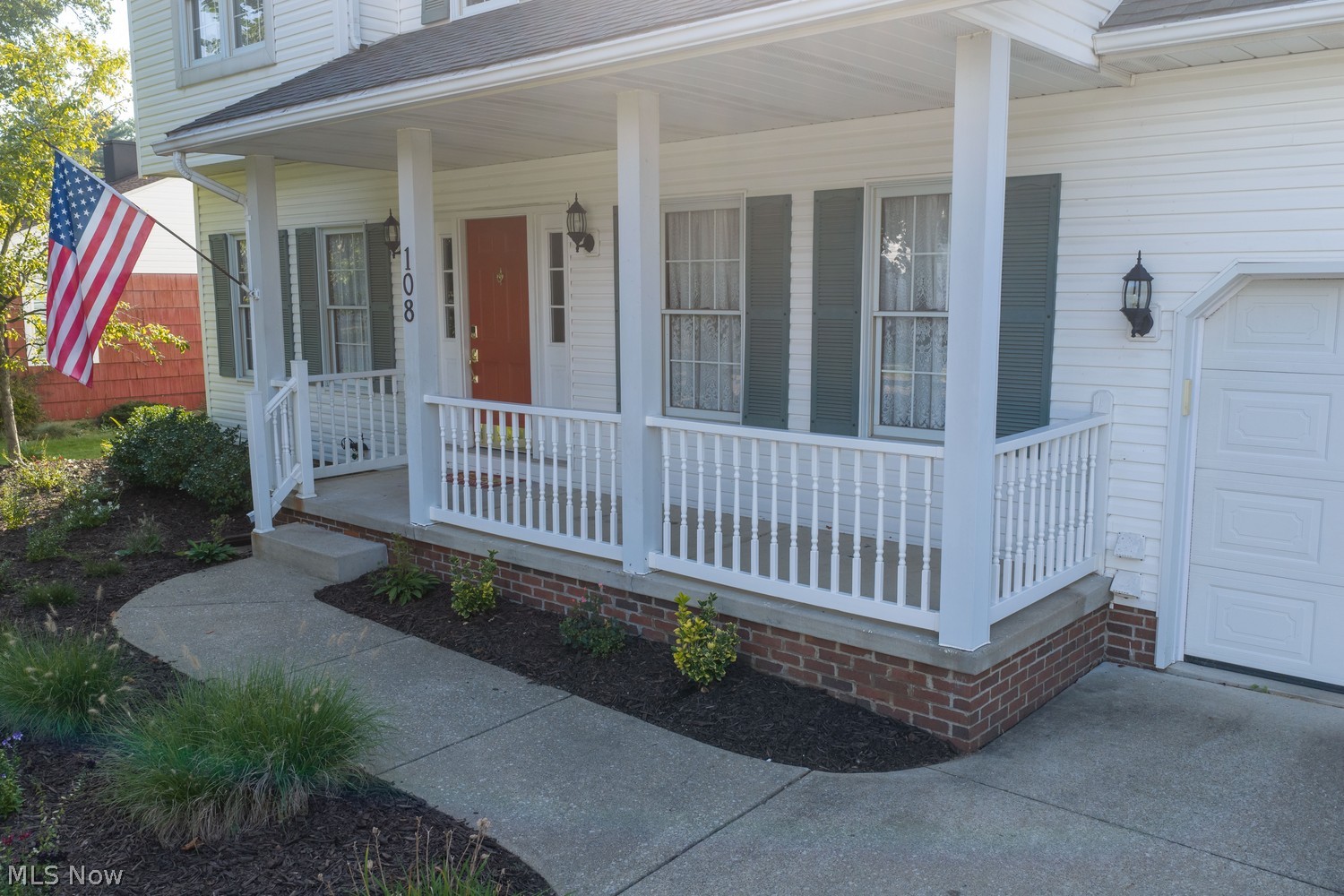 108 E 14th Street Dover OH 44622
