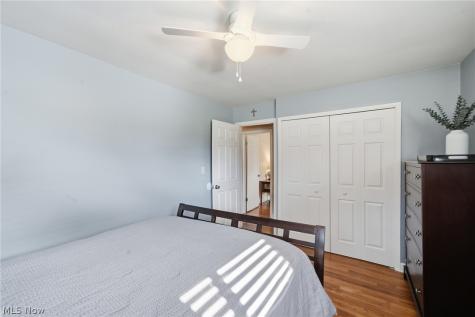 567 Twilight Drive Seven Hills OH 44131