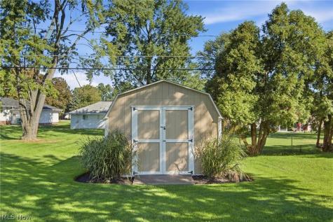 567 Twilight Drive Seven Hills OH 44131